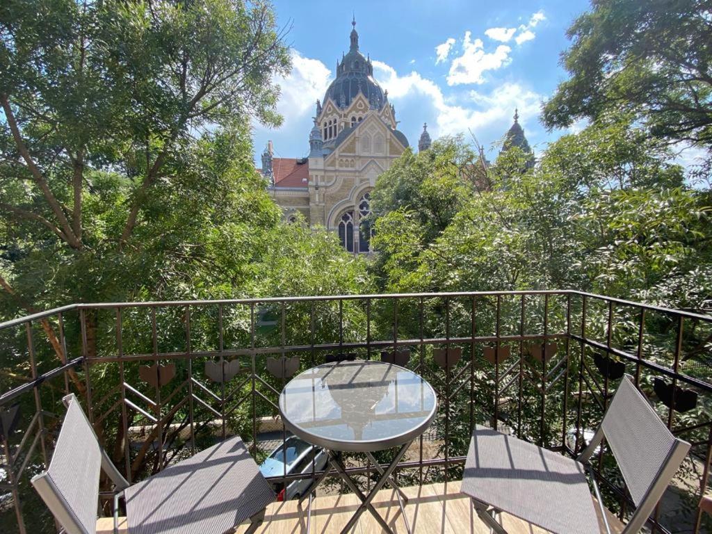 Synagoge View Loft Bestern Szeged Exterior foto