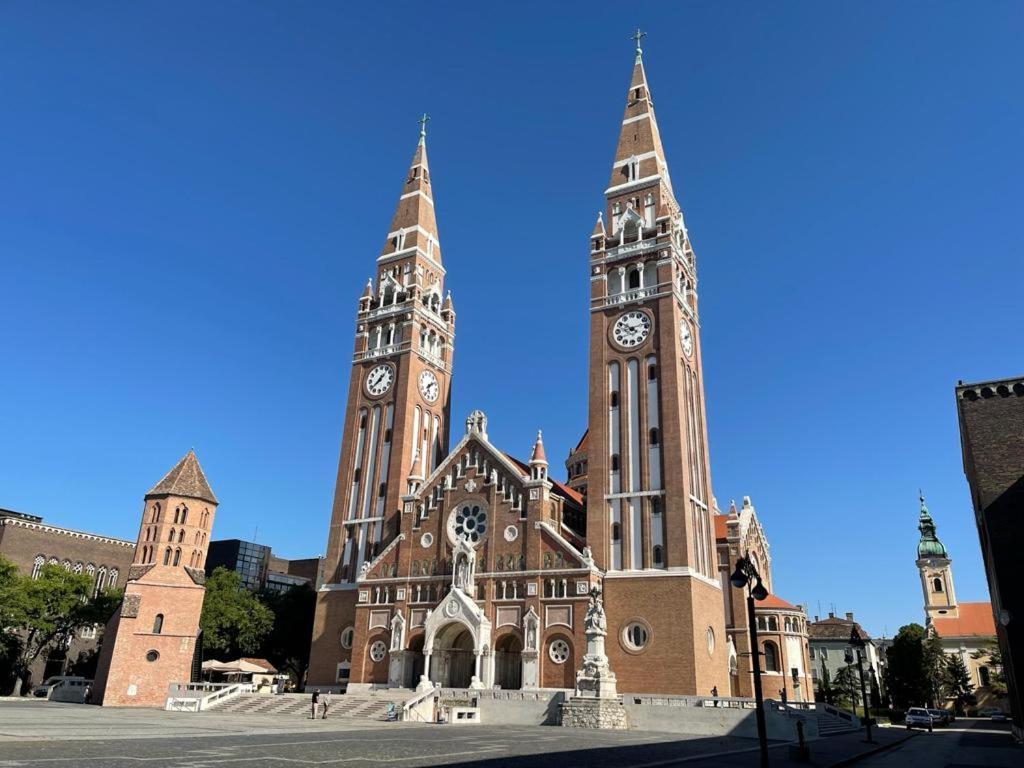 Synagoge View Loft Bestern Szeged Exterior foto